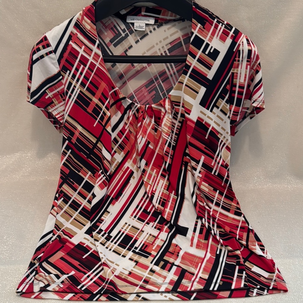 Liz Claiborne Red and Black Graphic Cap Sleeve Blouse.  Size L